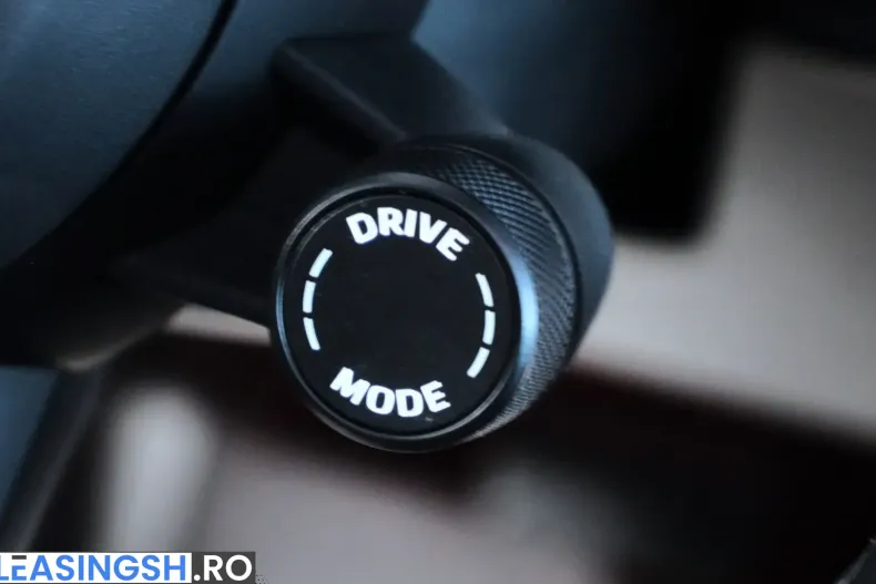 Porsche Macan din 2025 cu 15.953 km - oferta POR200349 - foto 35