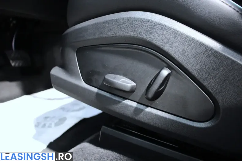 Porsche Macan din 2025 cu 15.953 km - oferta POR200349 - foto 39