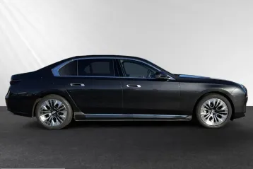 BMW 750 din 2024 - oferta BMW200359