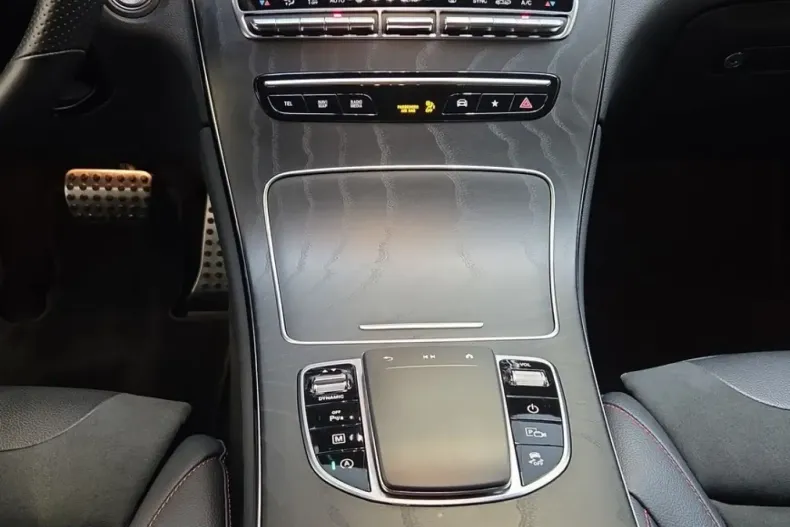 Mercedes-Benz GLC 300 (Clasa GLC) din 2022 cu 70.345 km - oferta MER200369 - foto 13