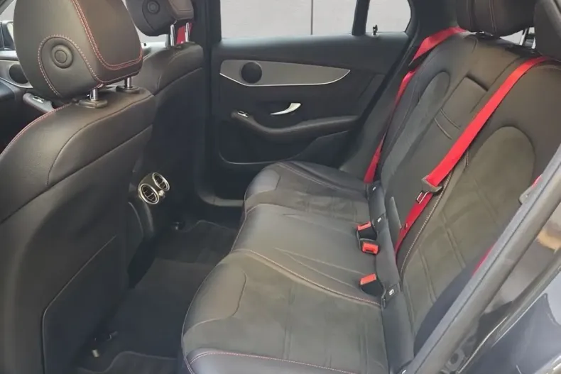 Mercedes-Benz GLC 300 (Clasa GLC) din 2022 cu 70.345 km - oferta MER200369 - foto 16