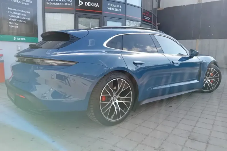 Porsche Taycan din 2023 cu 23.495 km - oferta POR200370 - foto 19