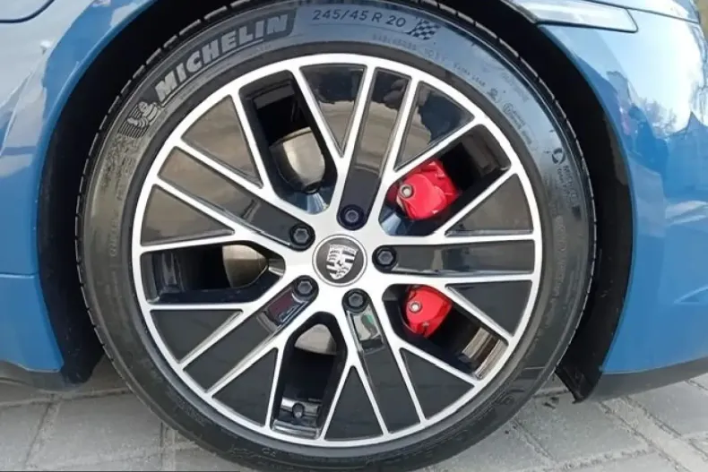 Porsche Taycan din 2023 cu 23.495 km - oferta POR200370 - foto 27