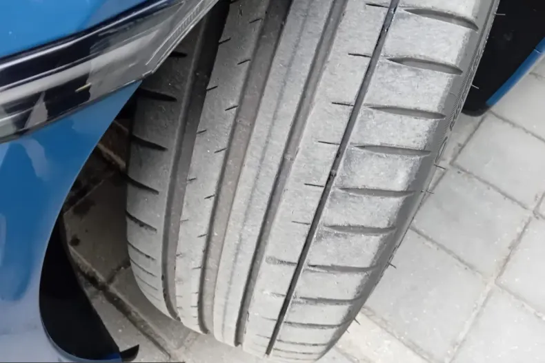 Porsche Taycan din 2023 cu 23.495 km - oferta POR200370 - foto 28