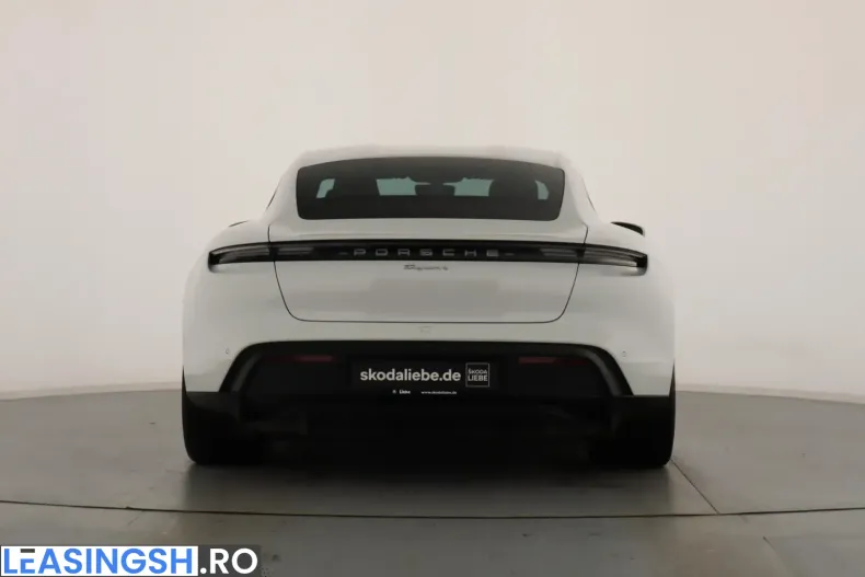 Porsche Taycan din 2023 cu 12.258 km - oferta POR200372 - foto 6