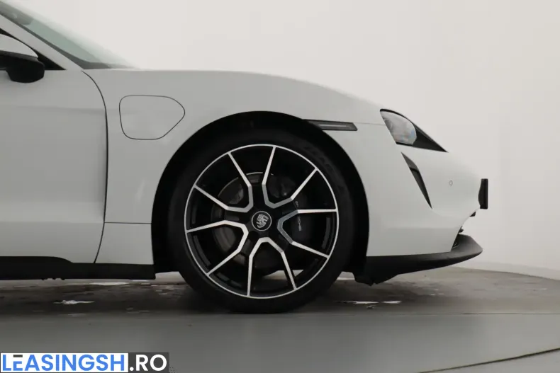 Porsche Taycan din 2023 cu 12.258 km - oferta POR200372 - foto 8