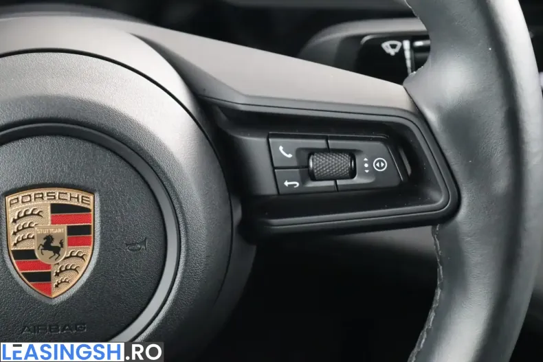 Porsche Taycan din 2023 cu 12.258 km - oferta POR200372 - foto 14