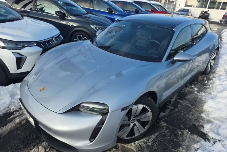 Porsche Taycan din 2023 cu 47.571 km - oferta POR200374 - foto 31