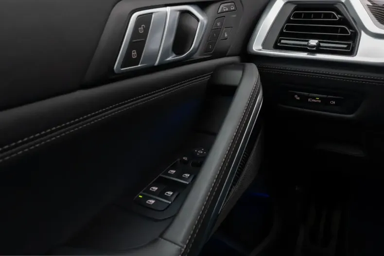 BMW X6 (Seria X) din 2024 cu 43.987 km - oferta BMW200377 - foto 32