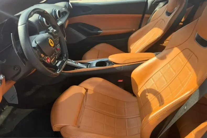 Ferrari Portofino din 2023 cu 14.200 km - oferta FER200378 - foto 7