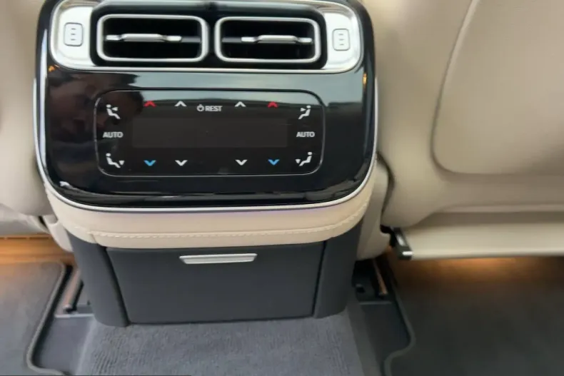 Mercedes-Benz S 350 (Clasa S) din 2023 cu 51.717 km - oferta MER200383 - foto 14