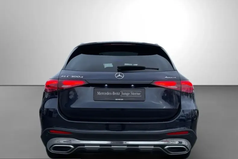 Mercedes-Benz GLC 300 (Clasa GLC) din 2022 cu 16.999 km - oferta MER200387 - foto 5