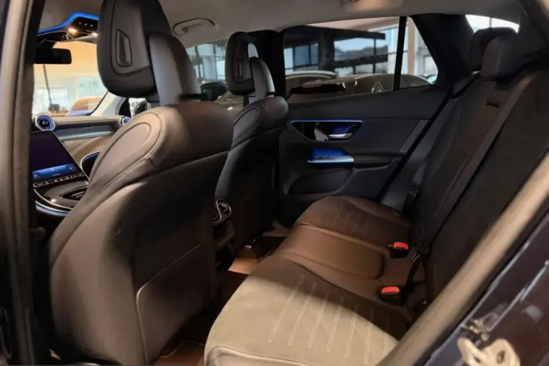 Mercedes-Benz GLC 220 (Clasa GLC) din 2023 cu 33.531 km - oferta MER200388 - foto 6