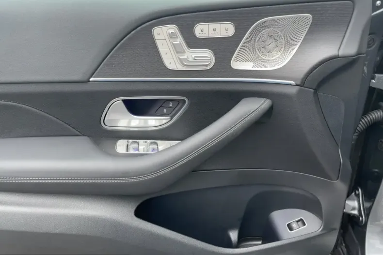 Mercedes-Benz GLE 450 (Clasa GLE) din 2025 cu 15.497 km - oferta MER200401 - foto 13