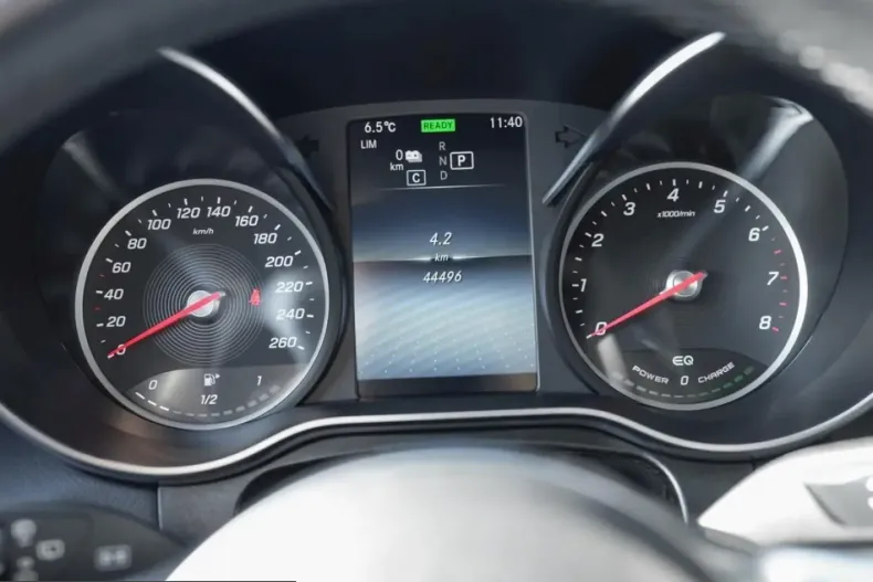 Mercedes-Benz GLC 300 (Clasa GLC) din 2022 cu 44.640 km - oferta MER200403 - foto 8