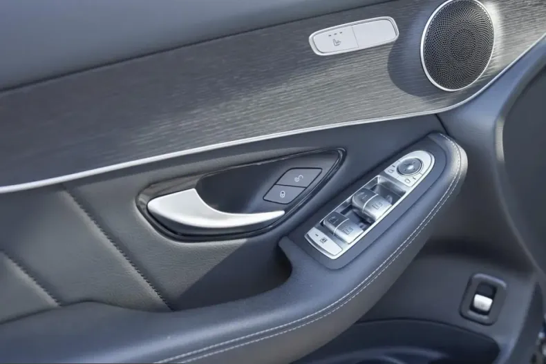 Mercedes-Benz GLC 300 (Clasa GLC) din 2022 cu 44.640 km - oferta MER200403 - foto 14