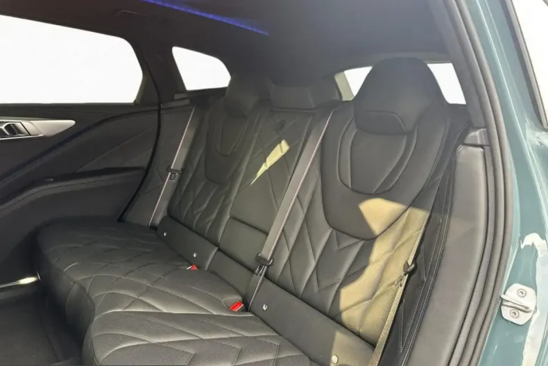 BMW XM (Seria X) din 2024 cu 11.489 km - oferta BMW200407 - foto 12