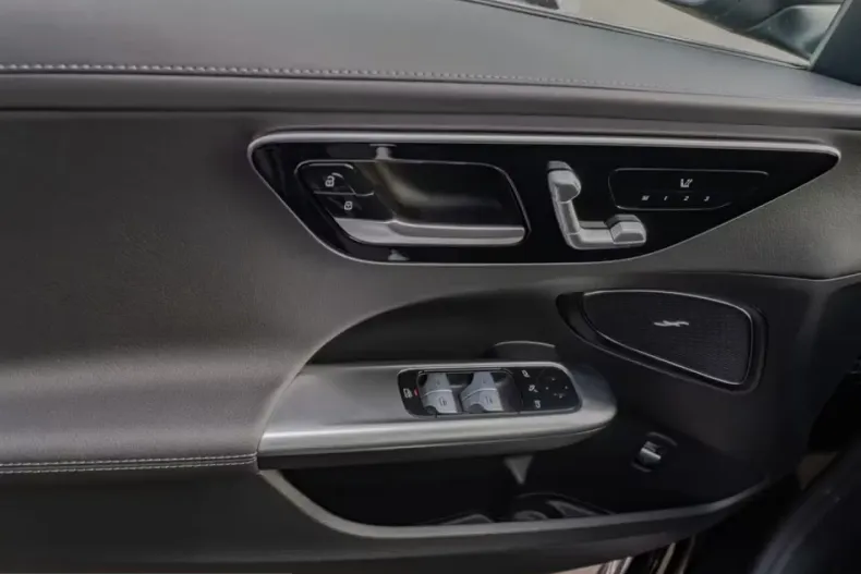 Mercedes-Benz C 180 (Clasa C) din 2024 cu 5.305 km - oferta MER200420 - foto 10