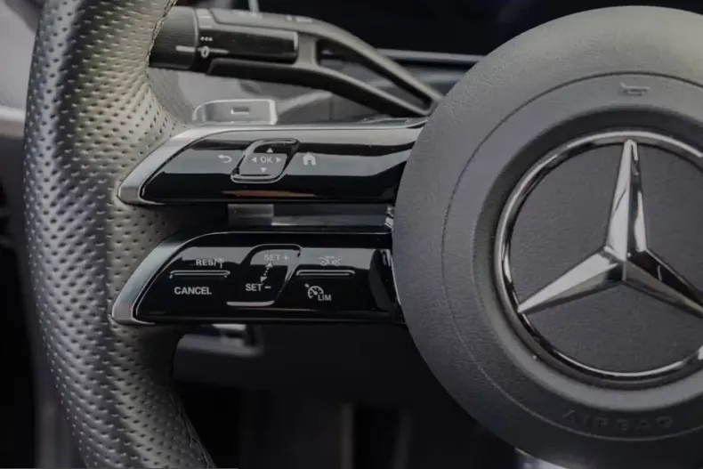 Mercedes-Benz C 180 (Clasa C) din 2024 cu 5.305 km - oferta MER200420 - foto 11