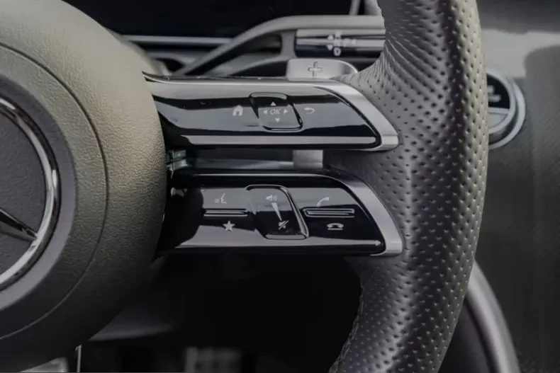 Mercedes-Benz C 180 (Clasa C) din 2024 cu 5.305 km - oferta MER200420 - foto 13