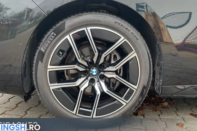 BMW 740 (Seria 7) din 2025 cu 12.862 km - oferta BMW200421 - foto 3