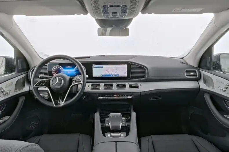 Mercedes-Benz GLE 400 (Clasa GLE) din 2025 cu 8.700 km - oferta MER200422 - foto 5