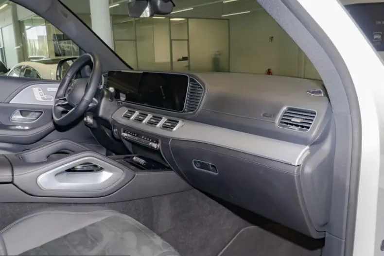 Mercedes-Benz GLE 450 (Clasa GLE) din 2024 cu 49.733 km - oferta MER200438 - foto 7