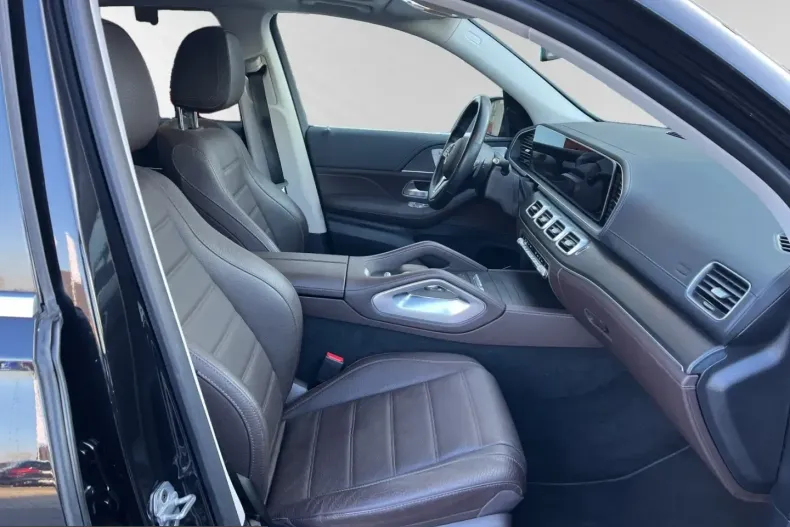 Mercedes-Benz GLE 400 (Clasa GLE) din 2024 cu 37.700 km - oferta MER200440 - foto 6