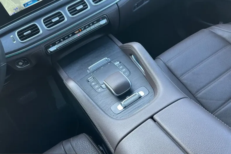 Mercedes-Benz GLE 400 (Clasa GLE) din 2024 cu 37.700 km - oferta MER200440 - foto 9