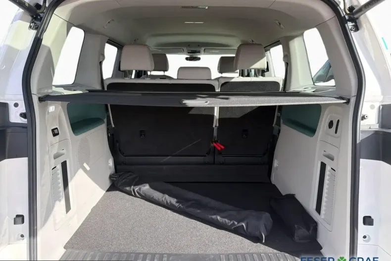 Volkswagen ID. Buzz din 2024 cu 15.300 km - oferta VOL200445 - foto 7