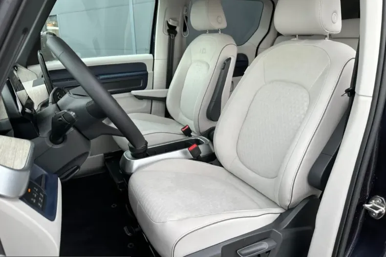 Volkswagen ID. Buzz din 2024 cu 14.999 km - oferta VOL200446 - foto 3