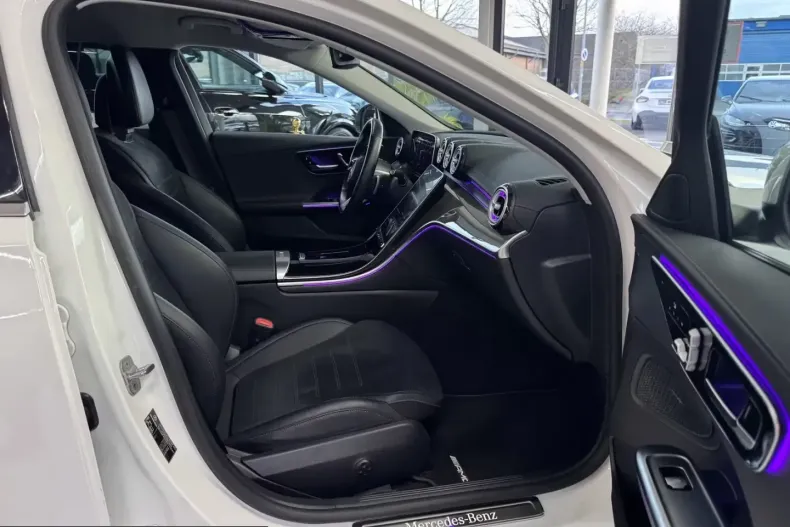 Mercedes-Benz C 180 (Clasa C) din 2024 cu 22.981 km - oferta MER200448 - foto 12