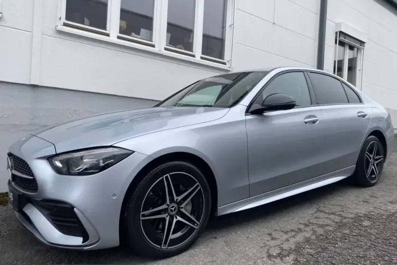 Mercedes-Benz C 300 (Clasa C) din 2023 cu 55.000 km - oferta MER200453 - foto 4