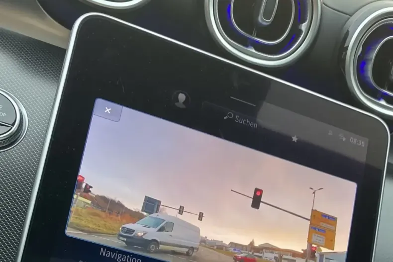 Mercedes-Benz C 300 (Clasa C) din 2023 cu 55.000 km - oferta MER200453 - foto 13