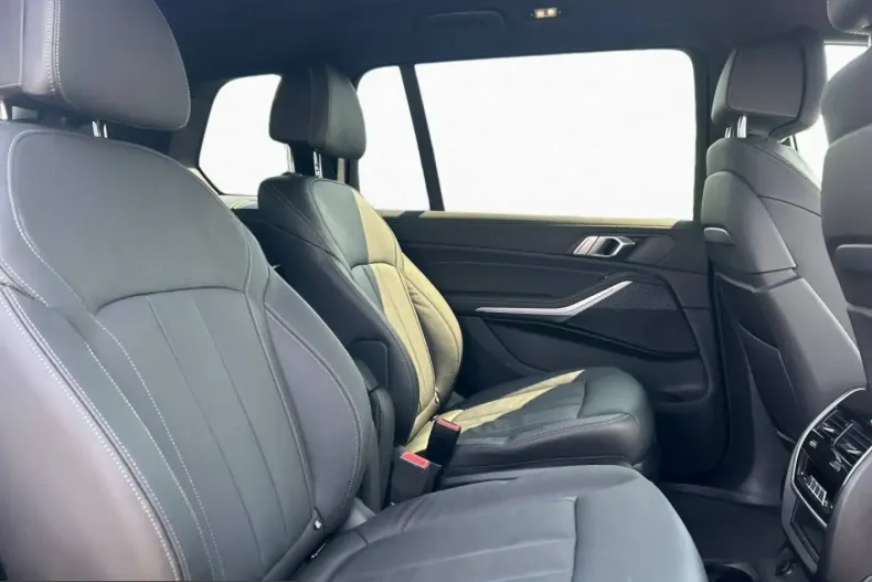 BMW X7 (Seria X) din 2022 cu 52.330 km - oferta BMW200466 - foto 8