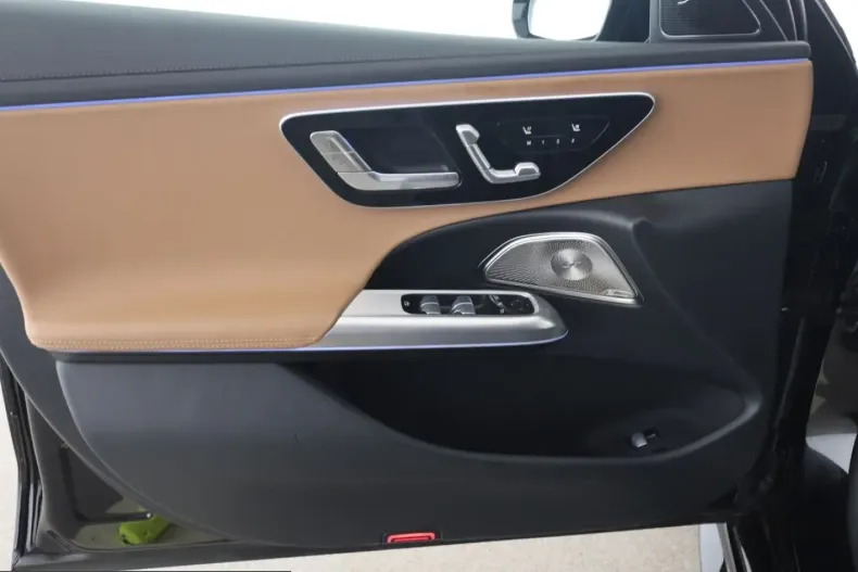 Mercedes-Benz E 53 AMG (Clasa E) din 2025 cu 19.273 km - oferta MER200468 - foto 14