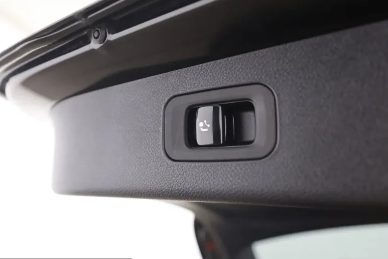 Mercedes-Benz E 53 AMG (Clasa E) din 2025 cu 19.273 km - oferta MER200468 - foto 21