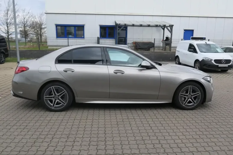 Mercedes-Benz C 180 (Clasa C) din 2023 cu 58.000 km - oferta MER200469 - foto 4