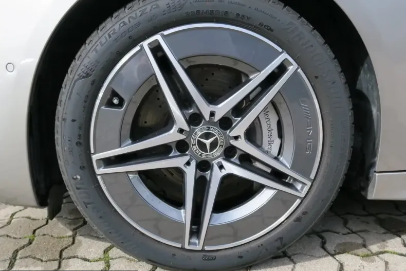 Mercedes-Benz C 180 (Clasa C) din 2023 cu 58.000 km - oferta MER200469 - foto 6