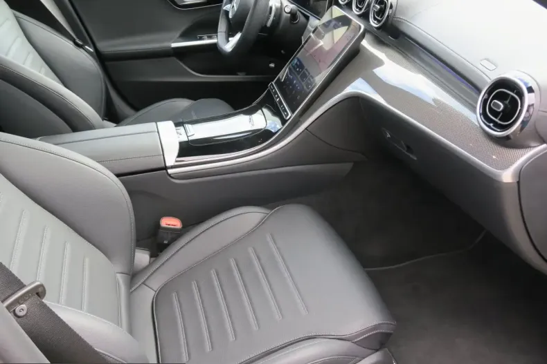 Mercedes-Benz C 180 (Clasa C) din 2023 cu 58.000 km - oferta MER200469 - foto 11