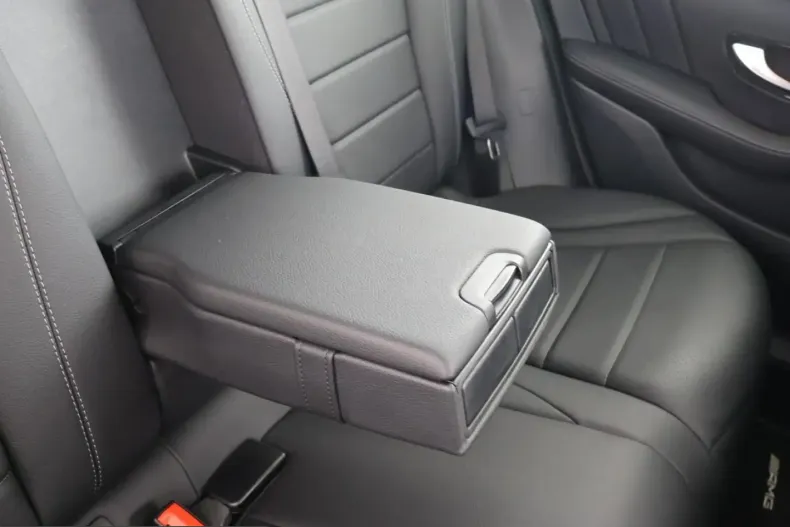 Mercedes-Benz GLC 300 (Clasa GLC) din 2021 cu 85.200 km - oferta MER200472 - foto 19