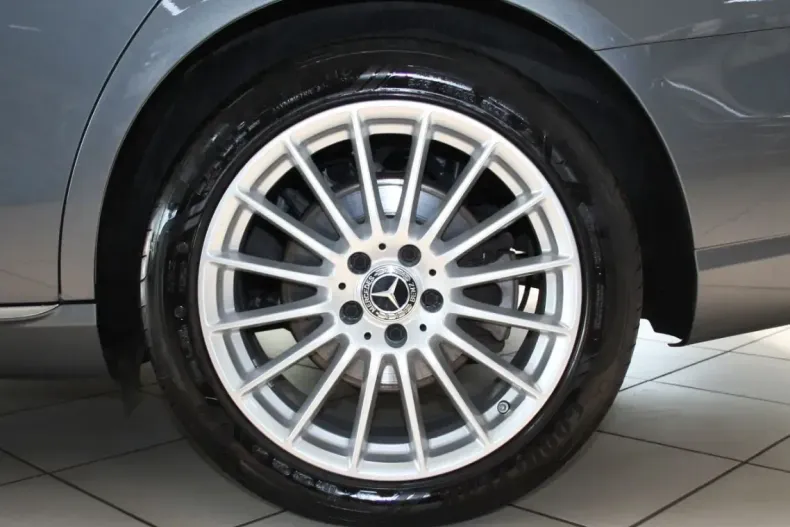 Mercedes-Benz E 300 (Clasa E) din 2022 cu 74.049 km - oferta MER200476 - foto 22