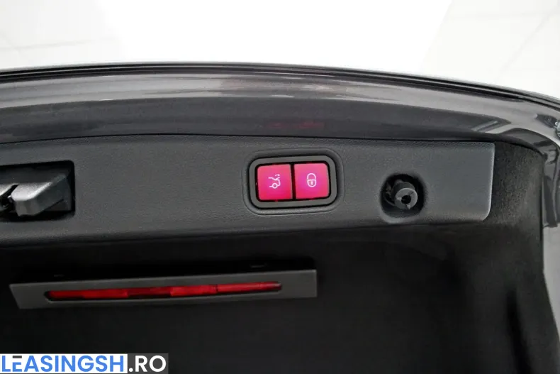 Mercedes-Benz E 300 (Clasa E) din 2022 cu 74.049 km - oferta MER200476 - foto 24