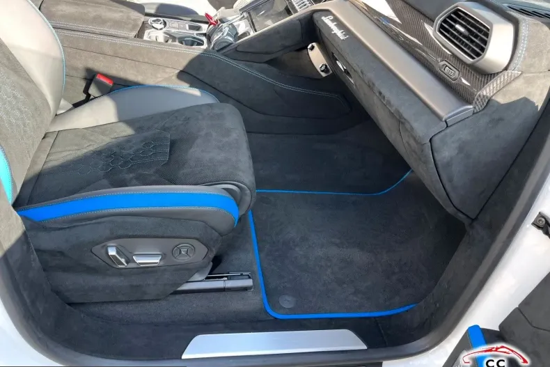 Lamborghini Urus din 2025 cu 10.500 km - oferta LAM200482 - foto 32