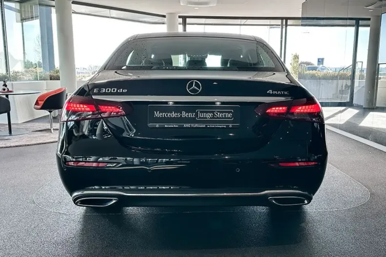 Mercedes-Benz E 300 (Clasa E) din 2022 cu 58.000 km - oferta MER200488 - foto 4