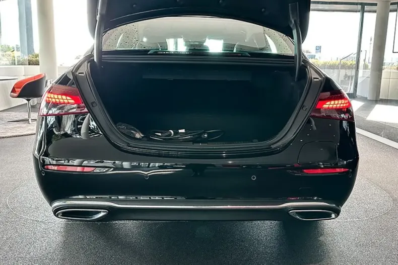 Mercedes-Benz E 300 (Clasa E) din 2022 cu 58.000 km - oferta MER200488 - foto 15