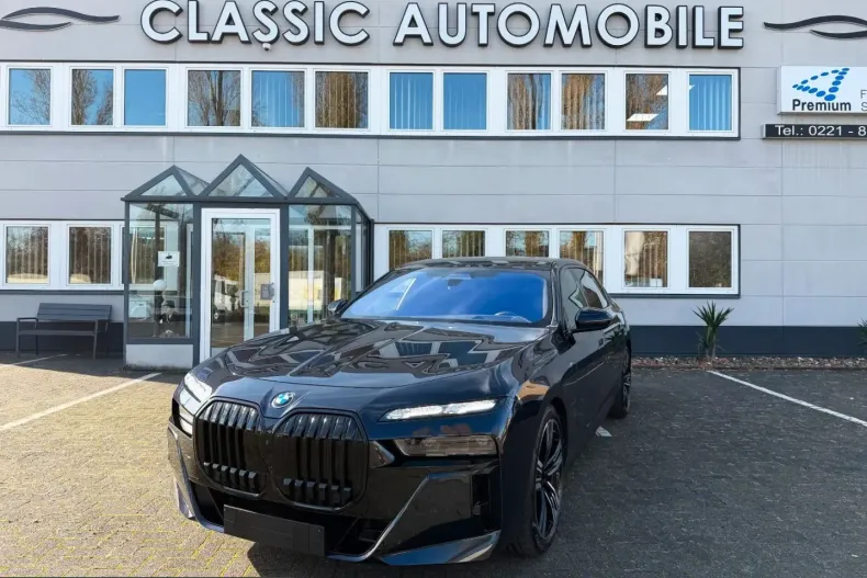 BMW 750 (Seria 7) din 2023 cu 17.188 km - oferta BMW200501 - foto 1