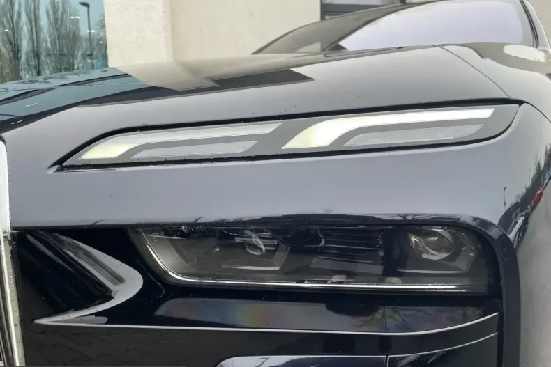 BMW 750 (Seria 7) din 2025 cu 24.387 km - oferta BMW200502 - foto 30