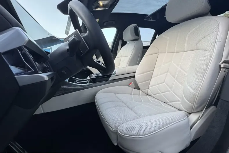 BMW 750 (Seria 7) din 2025 cu 25.784 km - oferta BMW200503 - foto 17