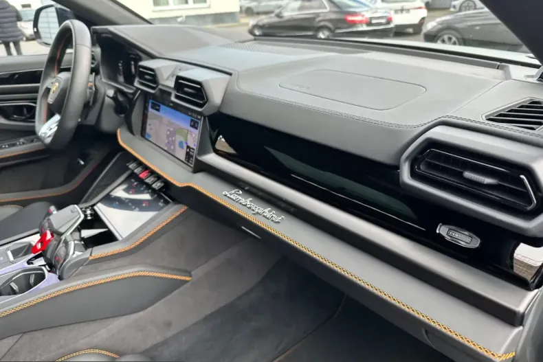 Lamborghini Urus din 2025 cu 12.500 km - oferta LAM200507 - foto 18